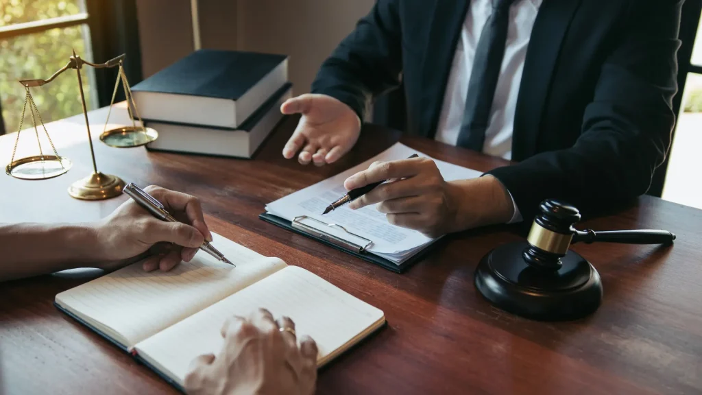 Economic vs Non-Economic Damages: What’s the Difference? 